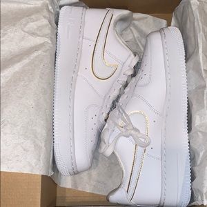 Nike Air Force 1 Gold- Women’s